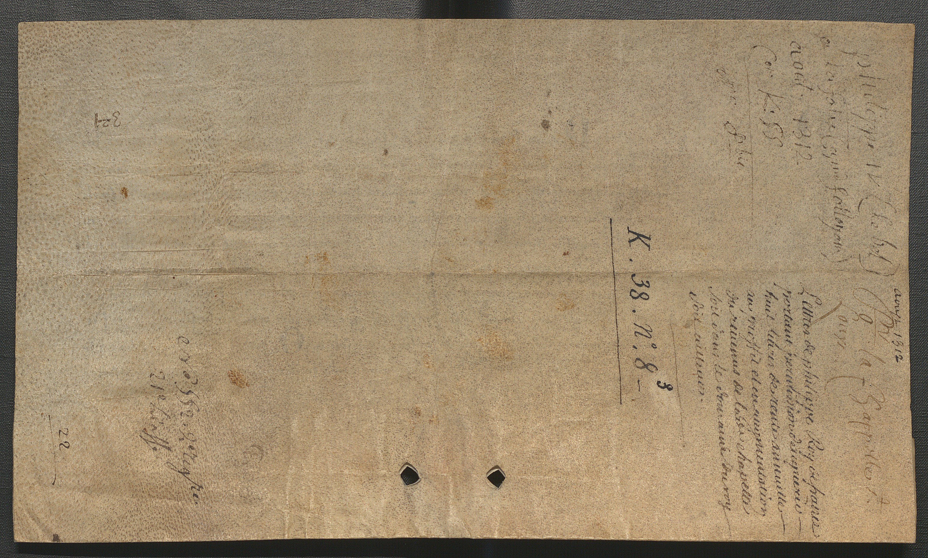 http://images.monasterium.net/illum/IllUrk/1312-08-99_Paris_AN_K38A_no8ter_verso_scan.jpg