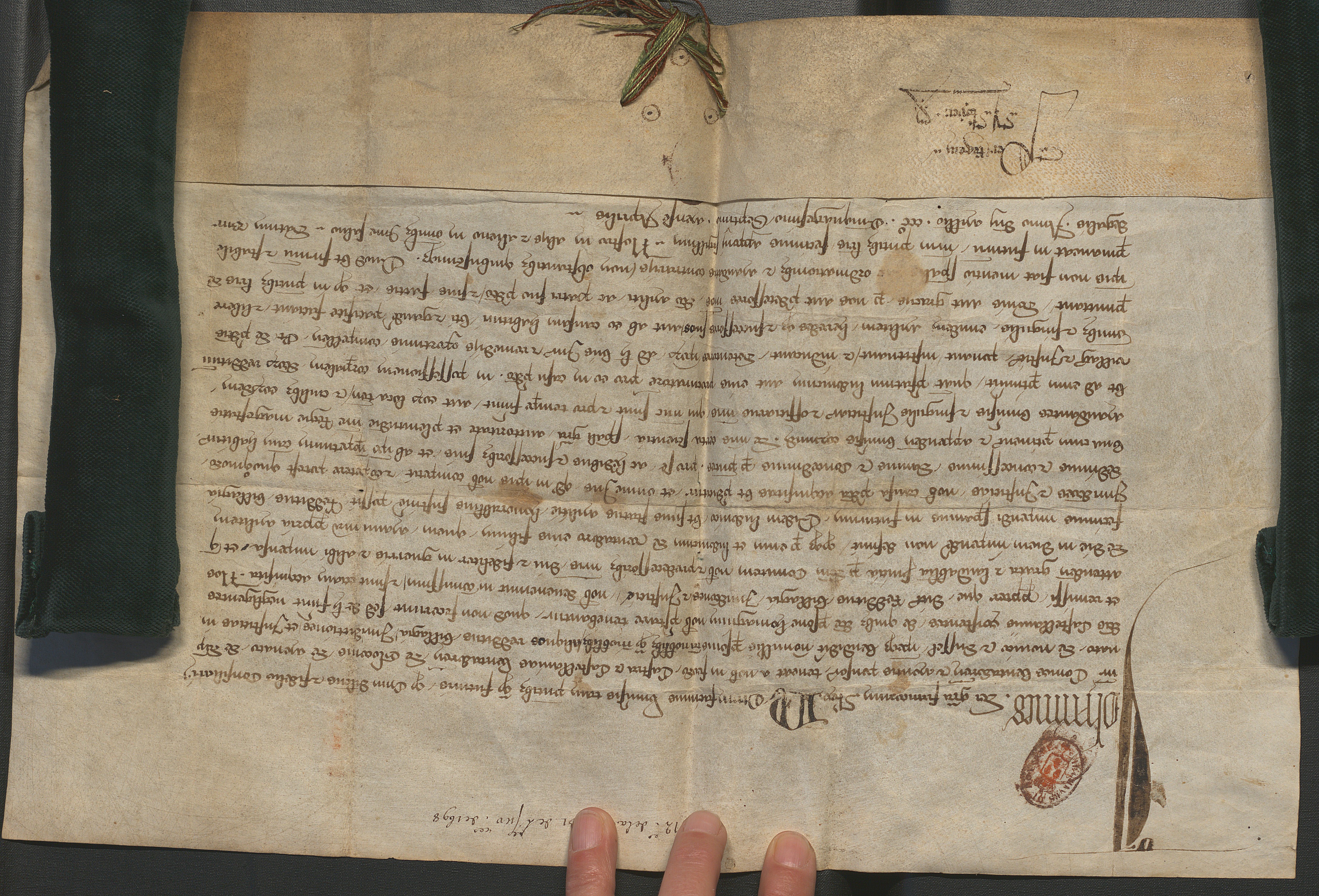 http://images.monasterium.net/illum/IllUrk/1357-04-99_Paris_AN_K47B_no41_scan.jpg